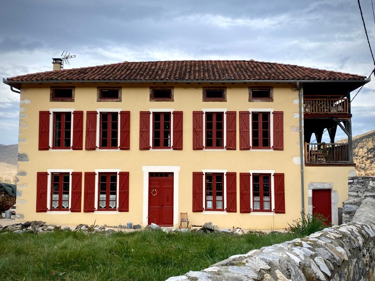 A L'Oree Du Cagire Juzet-d'Izaut Exterior foto